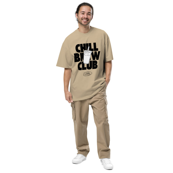 T-shirt Oversized sbiadita Celovisual x AS Colour | Design Chill, Brew, Club